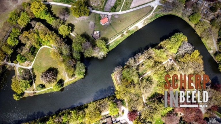 Luchtfoto: Kanonswal en Halve Maan.