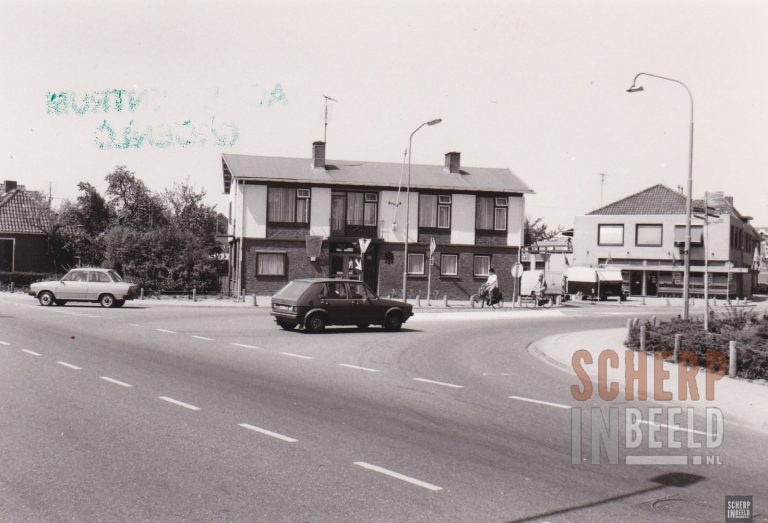 Borculoseweg:Kruising Ruurloseweg en Borculoseweg.
