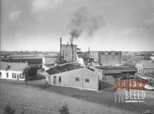 Bierbrouwerij Grolsch: Brouwerij.Frontzijde Halve Maanweg. Bron Stadsmuseum Groenlo.