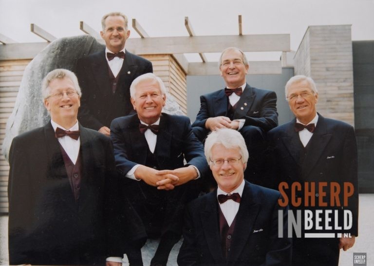 Inter Nos: Muziekcommissie 2006.