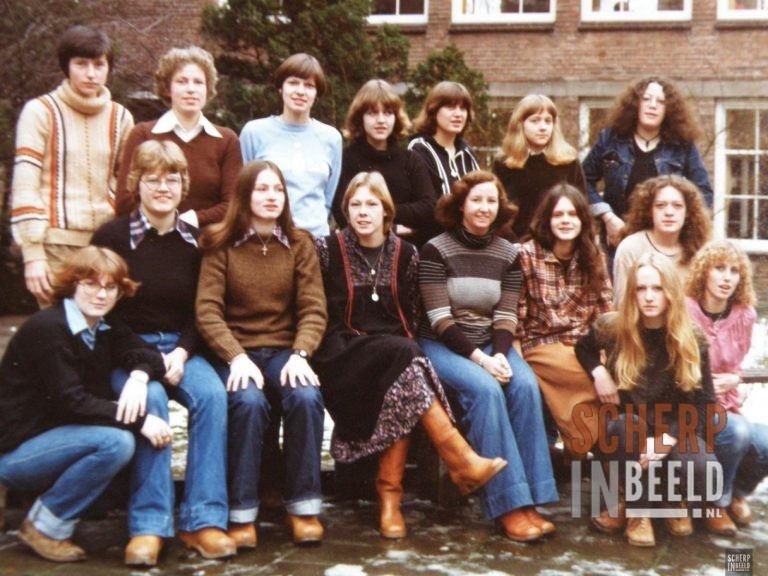 Klassenfoto Huishoudschool St.Martha