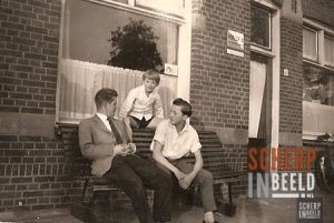 Café De Winterswijkse Poort – Frans Nijkamp, John en Harrie Roes (ca. 1958)
