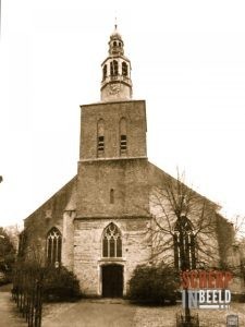 Oude Calixtuskerk: Aan de Markt.