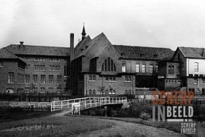 Pensionaat St. Joseph : Achteraanzicht van het Pensionaat St. Joseph
