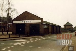 Deken Hooijmansingel: Garage Meijer.