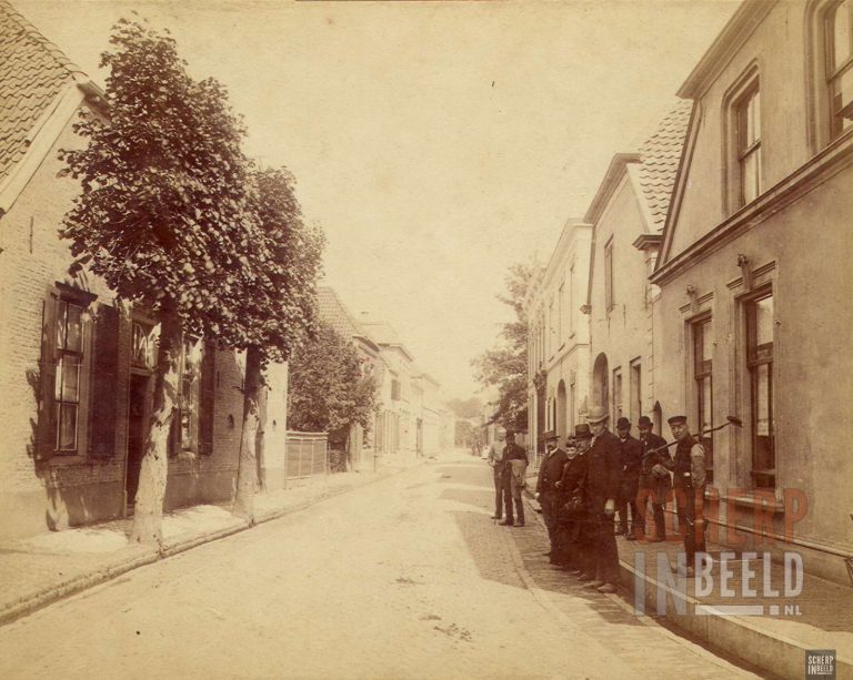 Beltrumsestraat: Doorkijk Beltrumsestraat.Groenlo.1890. Bron: Stadsmuseum Groenlo