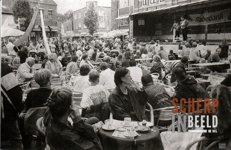 Groenlo Diversen: Braderie op de markt.