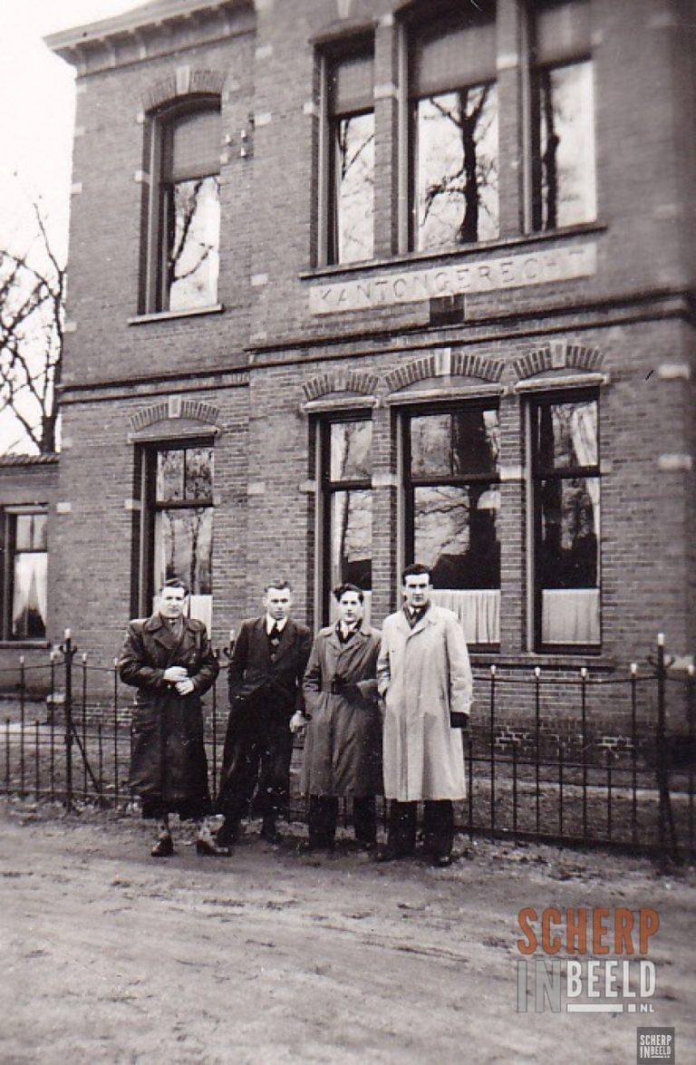Diverse Personen: Foto van ± 1950