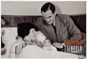 Herbert Reisner en Alice Maas met baby