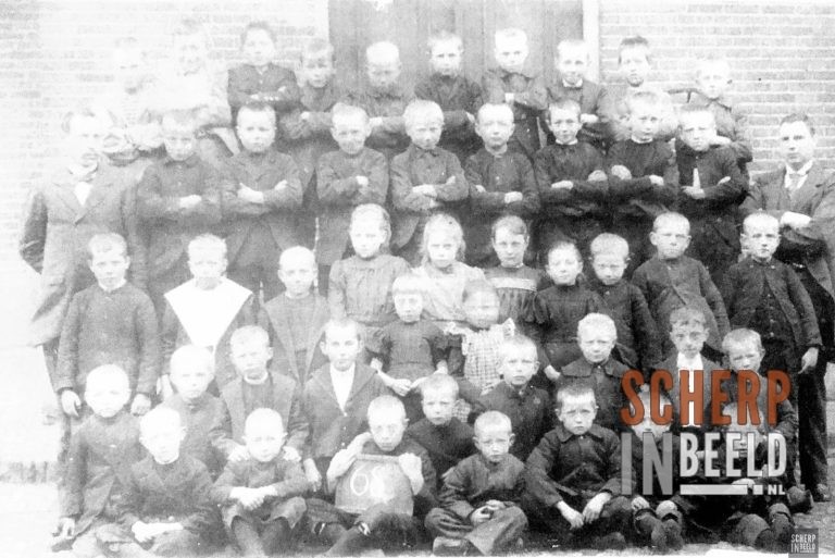 Klassenfoto Openbare Lagere school (Stoepschool)