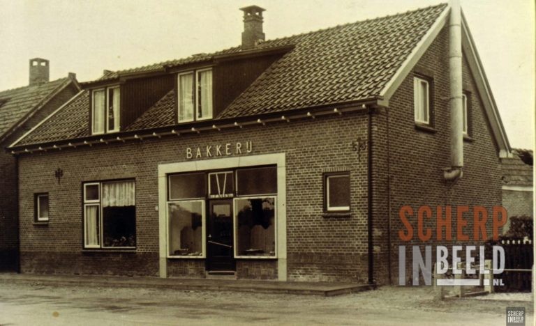 Bakkerij Kraayenvanger: Ruurloseweg. Brood en Banket,bakkerij Kraayenvanger
